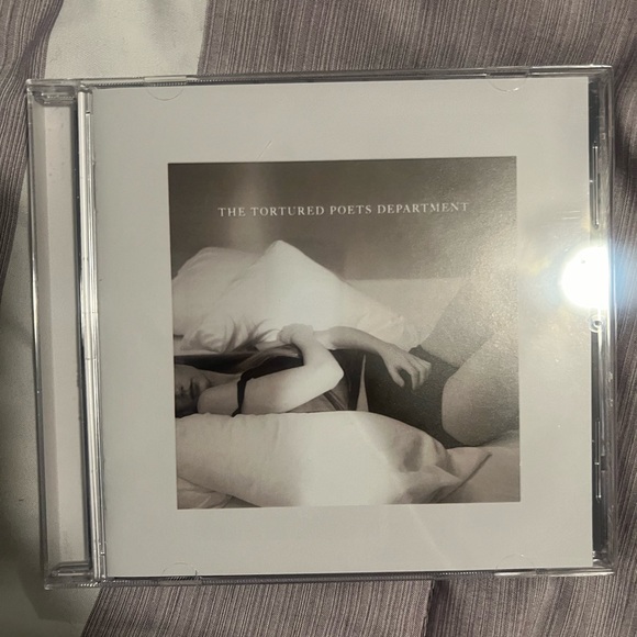 Signed Tortured Poets Department CD - Picture 6 of 8